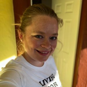 Meet your Posher, Casey